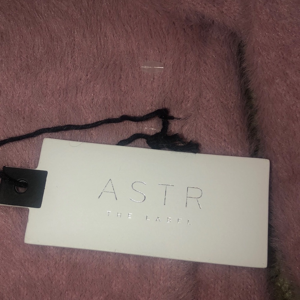 ASTR sweater-size M - Picture 5 of 5